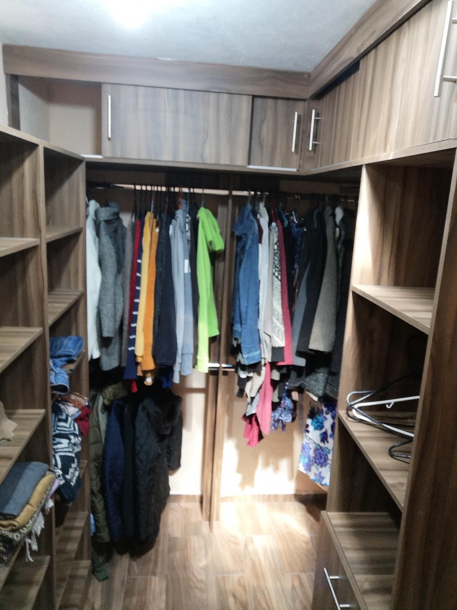 Closet Modelo 18