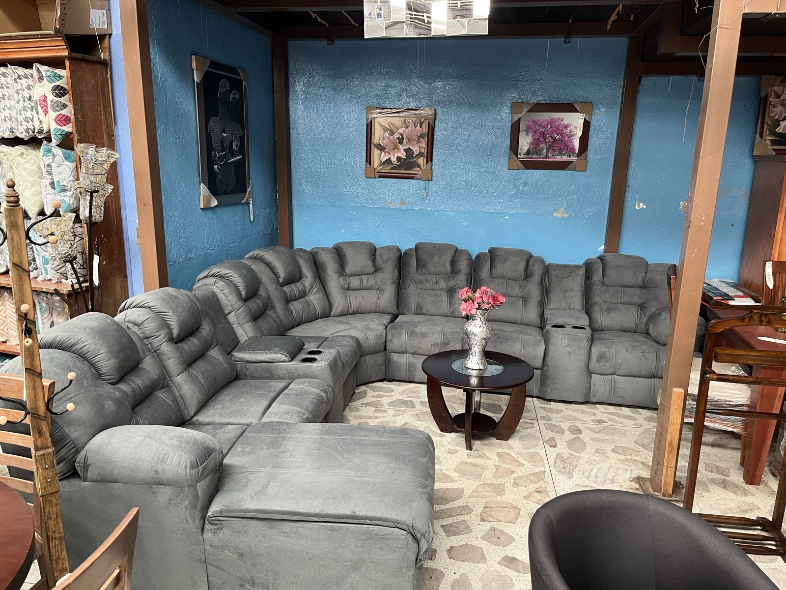 Sala Modelo 102