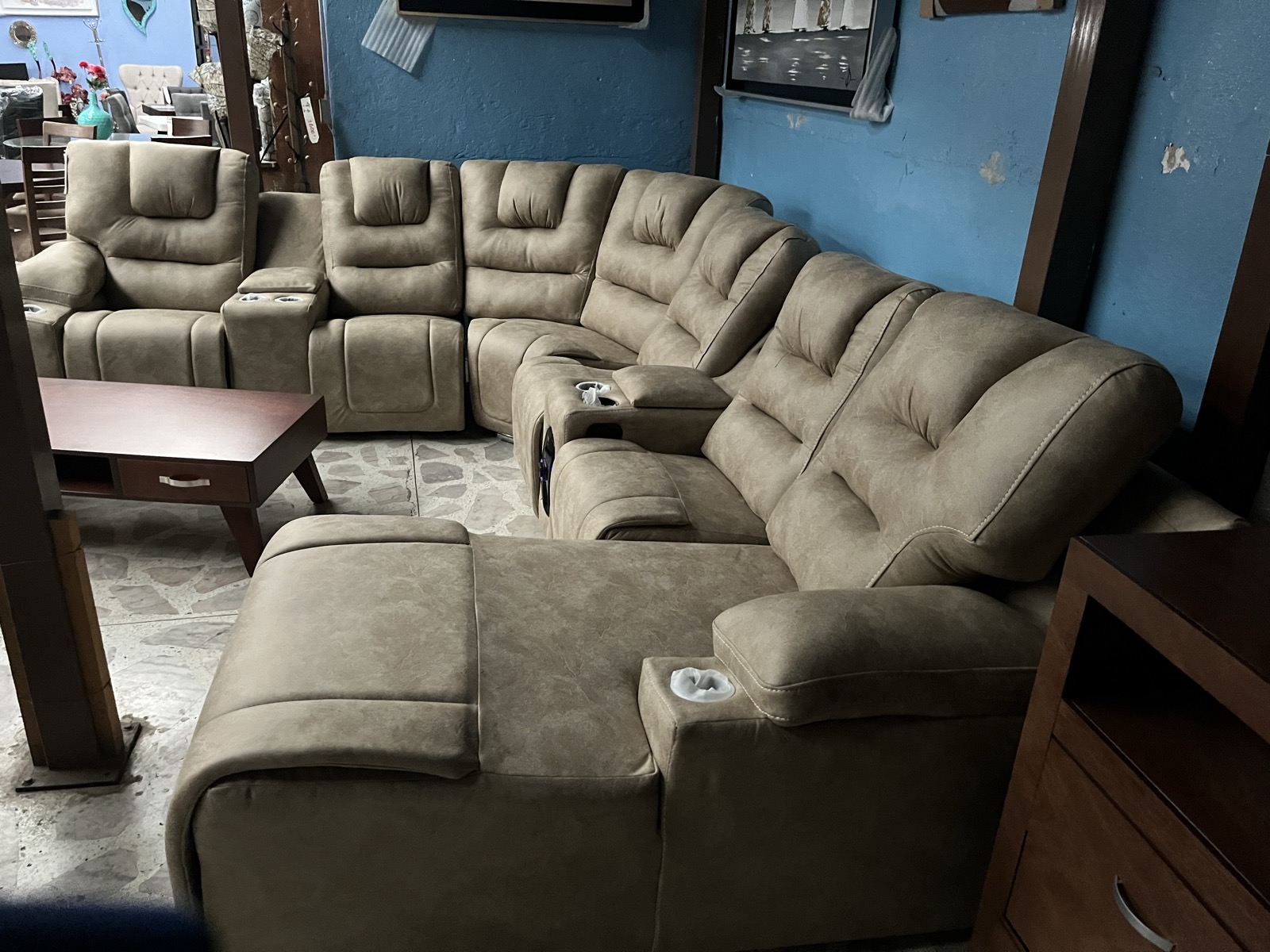Sala Modelo 117